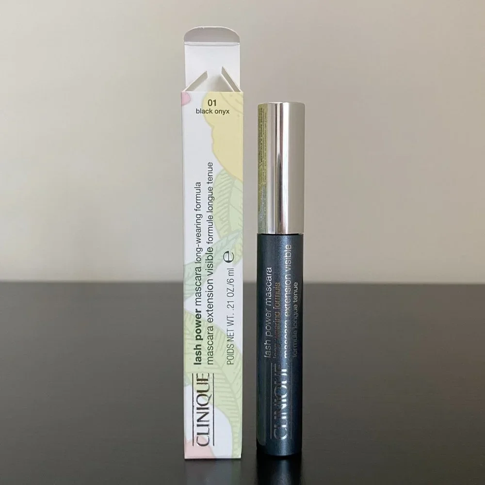 Clinique Lash Power mascaras long-wearing formula in BLACK ONYX